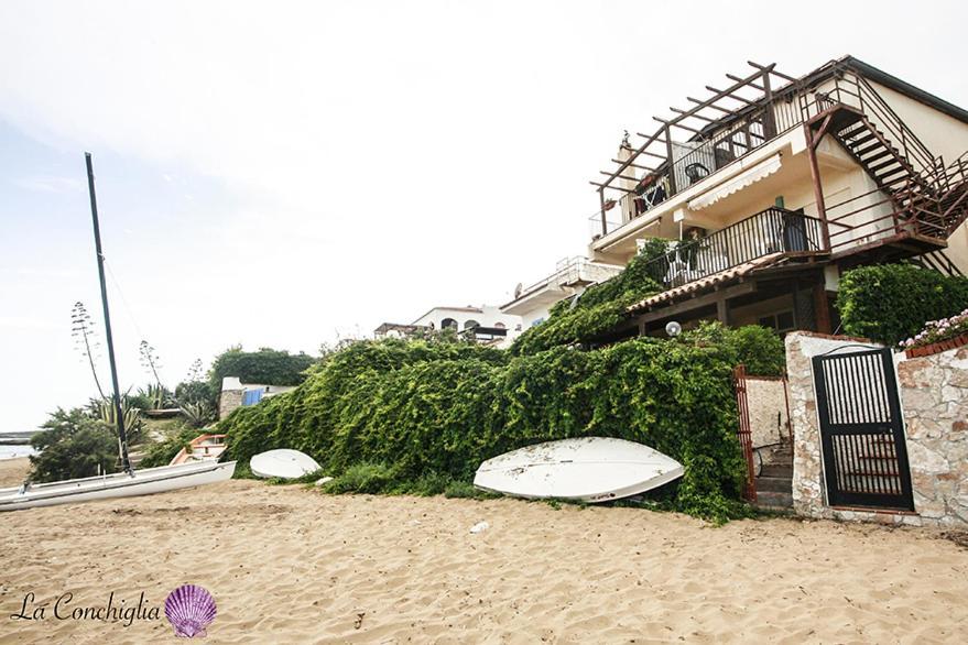 Casa La Conchiglia Sulla Spiaggia Lido di Noto Exterior photo