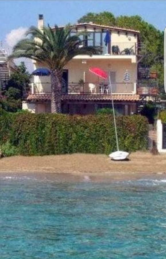 Casa La Conchiglia Sulla Spiaggia Lido di Noto Exterior photo